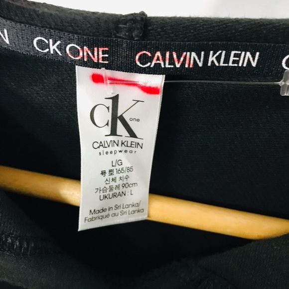 Calvin Klein CK One Long Sleeve Hoodie Size Large Black - Picture 4 of 4
